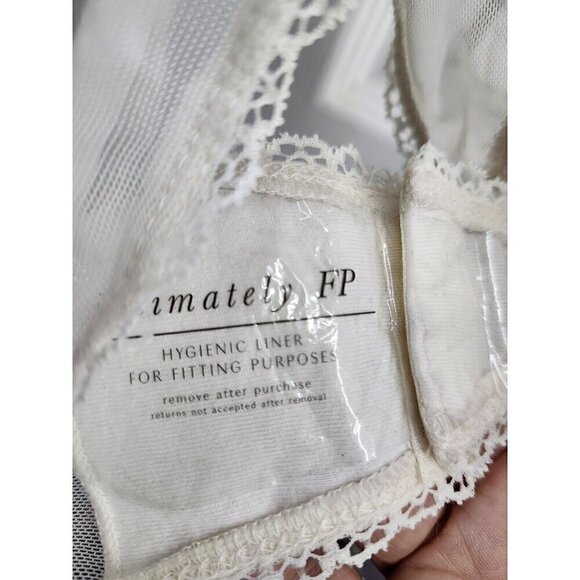 FREE PEOPLE PLUM COMBO "DAY DATE" EMBROIDRED FLORAL PRINT BODYSUIT Sz Medium - Picture 5 of 6